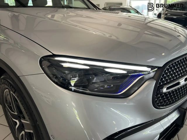 Mercedes-Benz GLC 200 4MATIC AMG Line