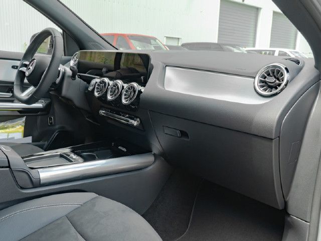 Mercedes-Benz GLA 250 4MATIC