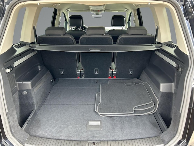 Volkswagen Touran 1.5 TSI DSG Highline