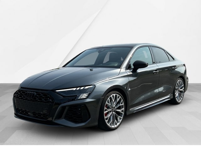 Audi RS3 Quattro S-Tronic Sedan