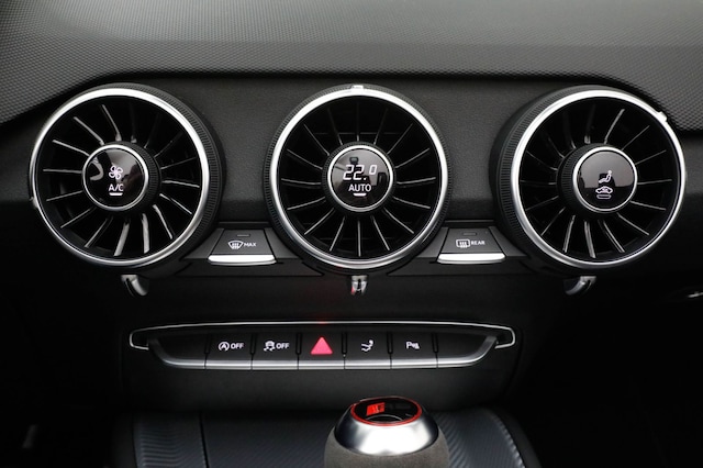 Audi TT RS Quattro Roadster S-Tronic