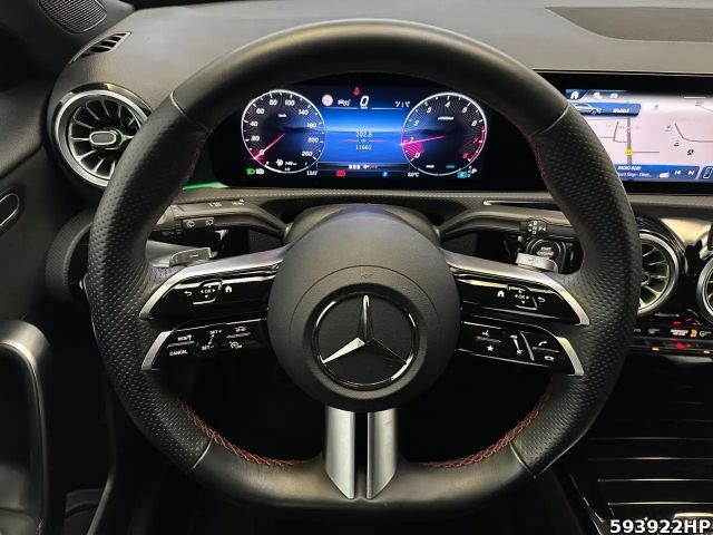 Mercedes-Benz A 200 AMG Line