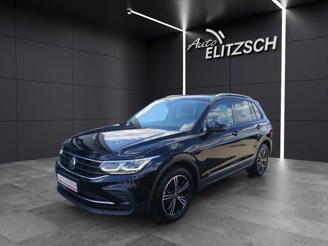 Volkswagen Tiguan TDI United MatrixLED HuD 360° Kamera Keyless AC...