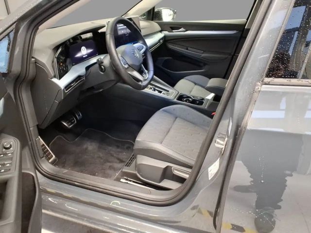 Volkswagen Golf 1.5 eTSI Golf VIII
