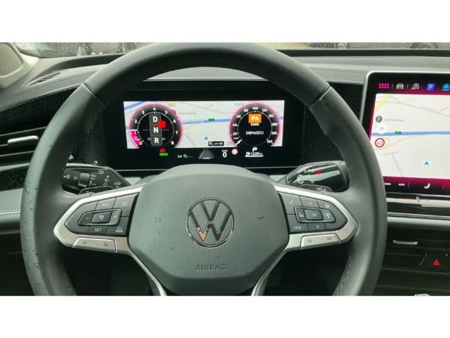 Volkswagen Passat 1.5 eTSI Business Variant