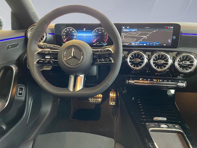 Mercedes-Benz CLA 200 AMG Line Shooting Brake