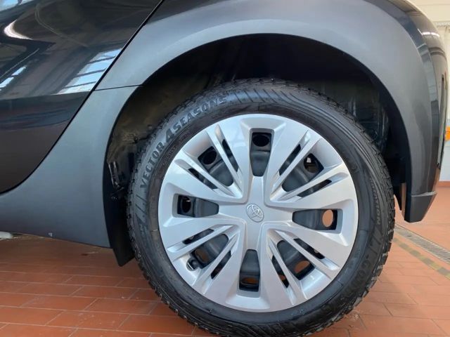 Toyota Aygo X Hatchback Play X-play