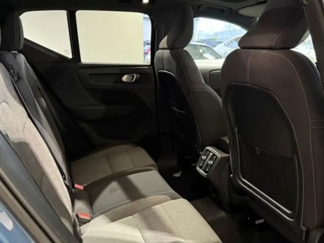 Volvo XC40 Dark Plus