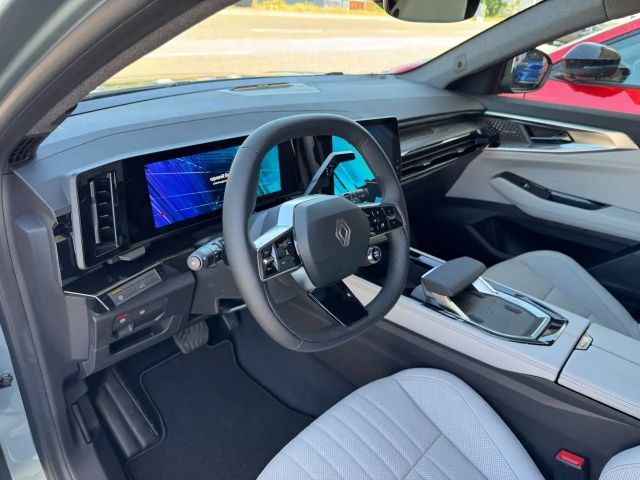 Renault Espace E-Tech Hybrid Iconic