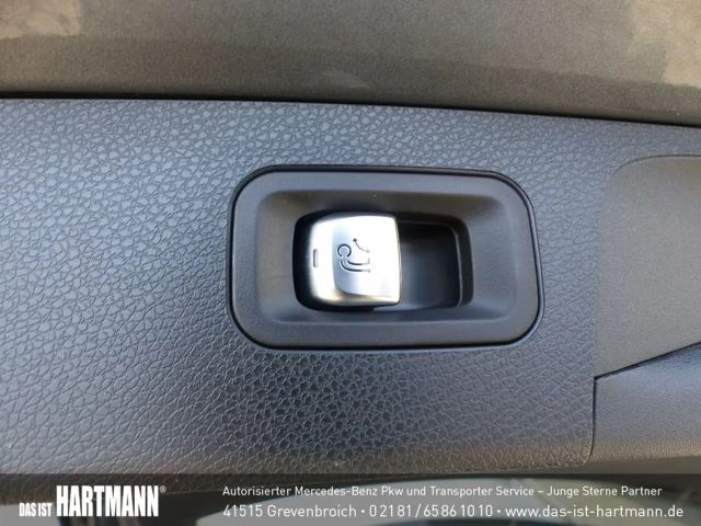 Mercedes-Benz E 200 AVANTGARDE Estate