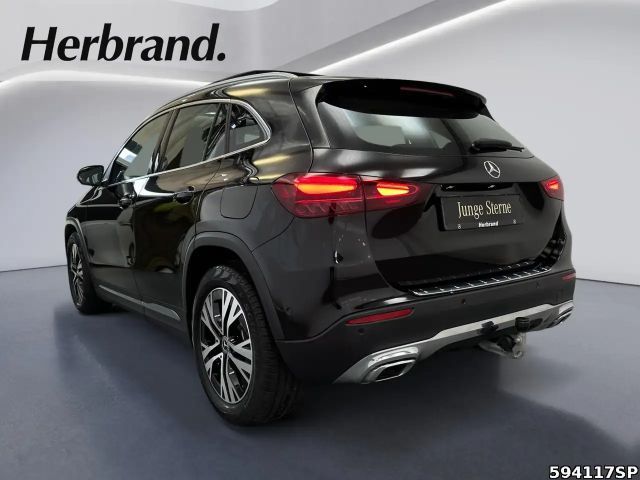 Mercedes-Benz GLA 200 Progressive