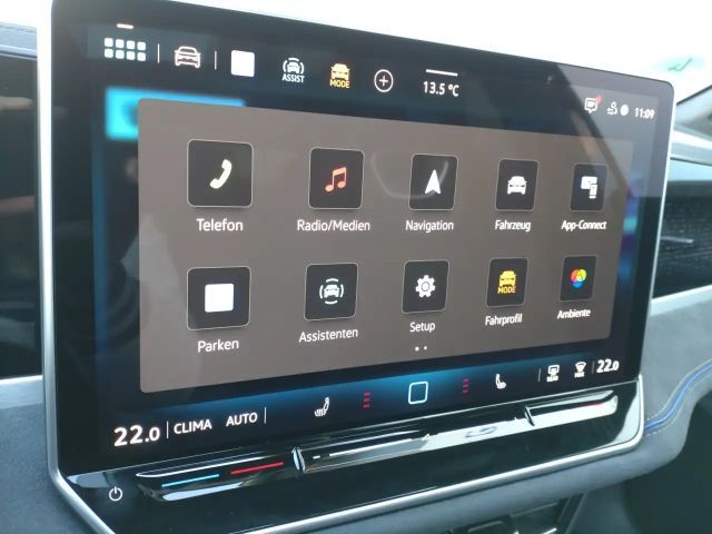 Volkswagen Passat 1.5 eTSI R-Line Variant