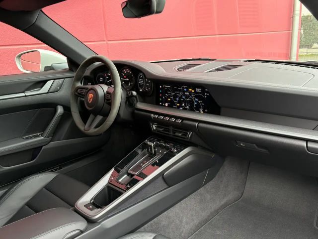 Porsche 911 992 Carrera Coupé