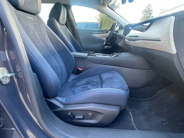 DS N°4 E-Tense Jules Verne