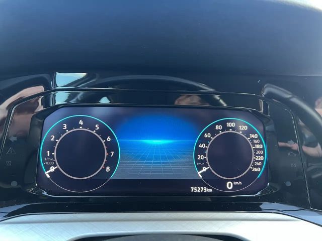 Volkswagen Golf Life Variant