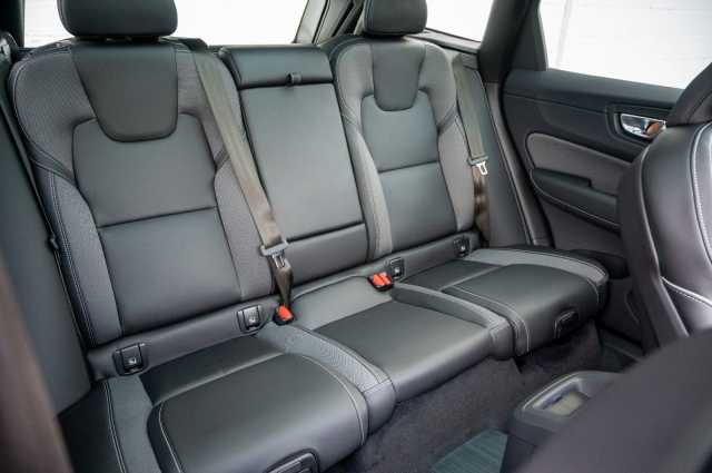 Volvo XC60 AWD Dark Plus T8