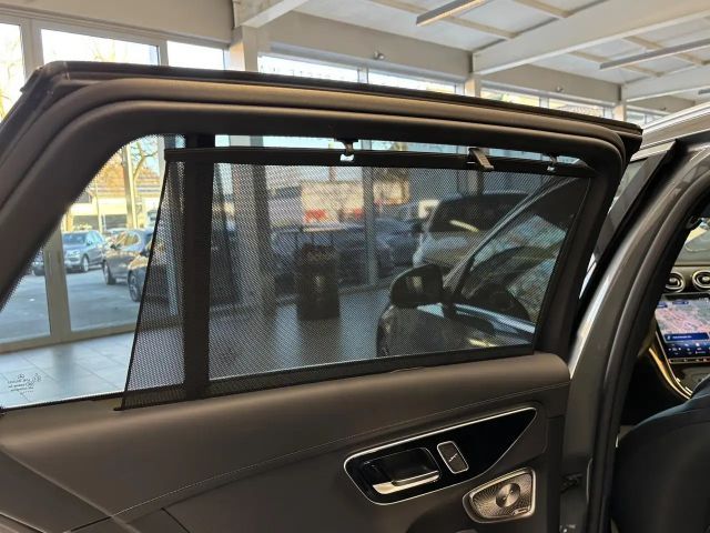 Mercedes-Benz C 300 AMG Line C 300 d Estate