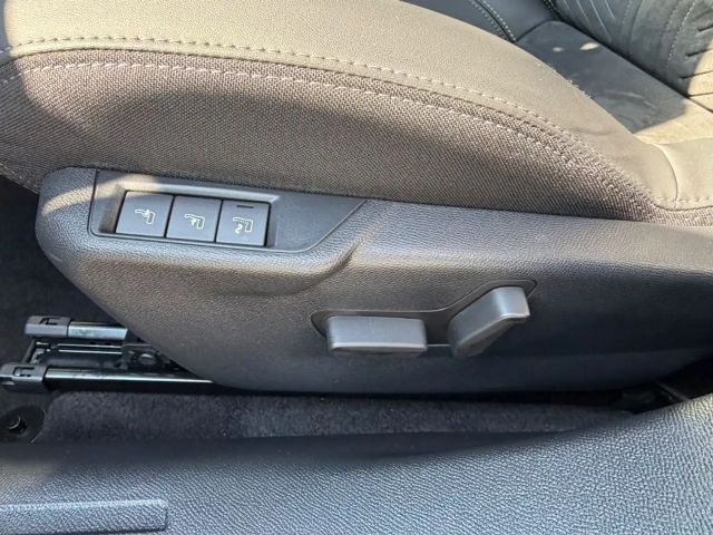 Peugeot 2008 BlueHDi EAT8 GT-Line