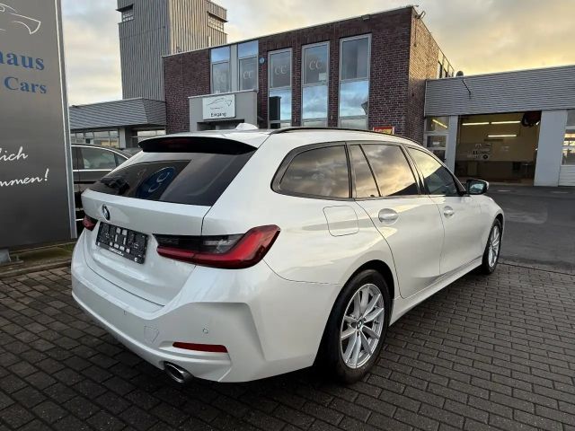 BMW 320 320d Touring xDrive