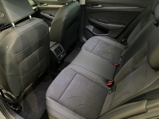 Volkswagen Golf DSG Style eHybrid