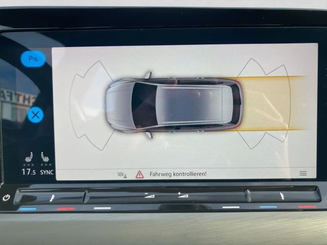 Volkswagen Golf 2.0 TDI DSG Style Variant