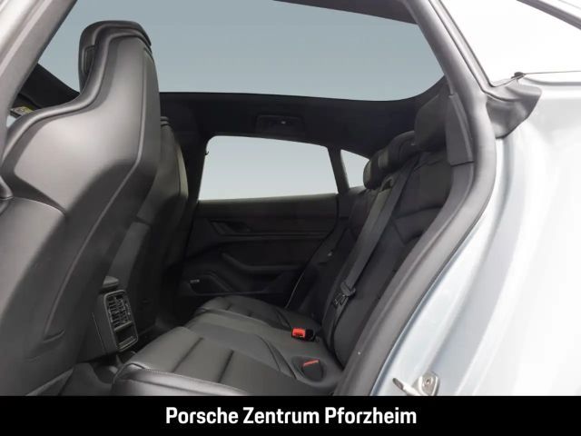 Porsche Taycan 4 Cross Turismo