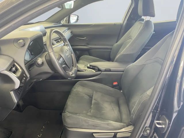 Lexus UX 250h
