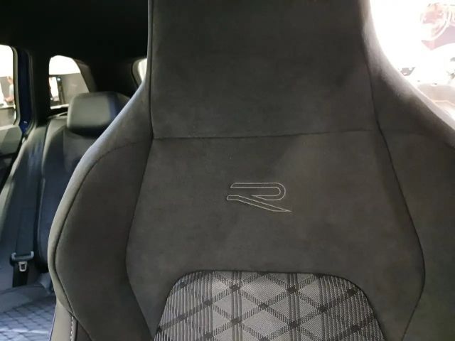 Volkswagen Golf 1.5 eTSI R-Line Variant