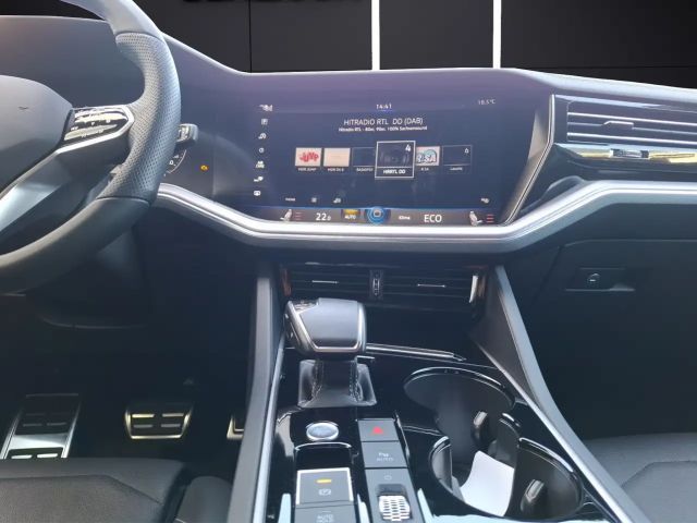 Volkswagen Touareg R-Line Style