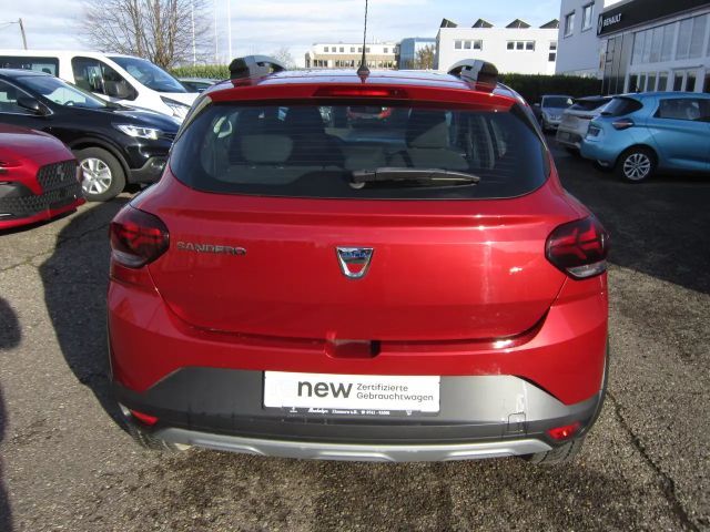 Dacia Sandero Essential Stepway TCe 90