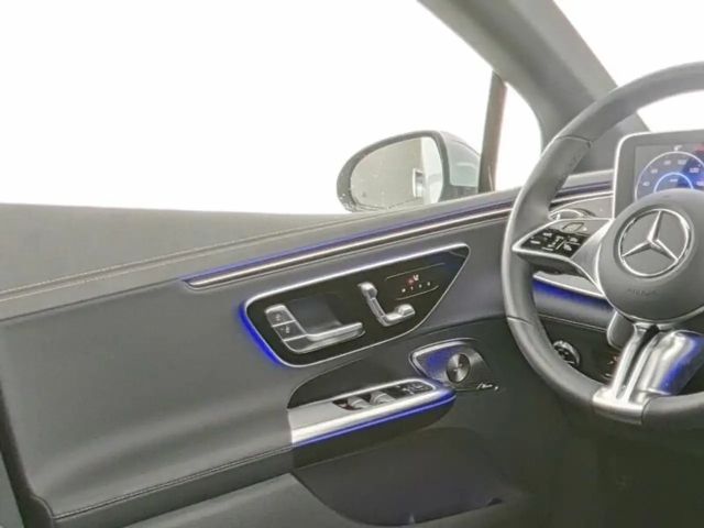 Mercedes-Benz EQE 300 Sedan