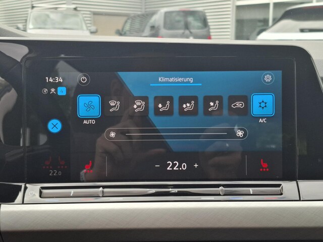 Volkswagen Golf 1.5 TSI DSG Life Variant