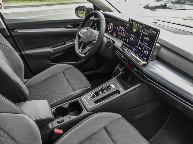 Volkswagen Golf 1.5 eTSI DSG Golf VIII