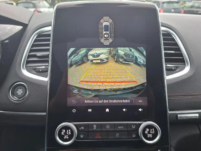 Renault Espace Initiale Paris