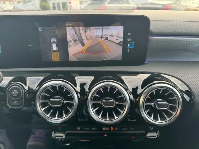 Mercedes-Benz CLA 200 AMG Line