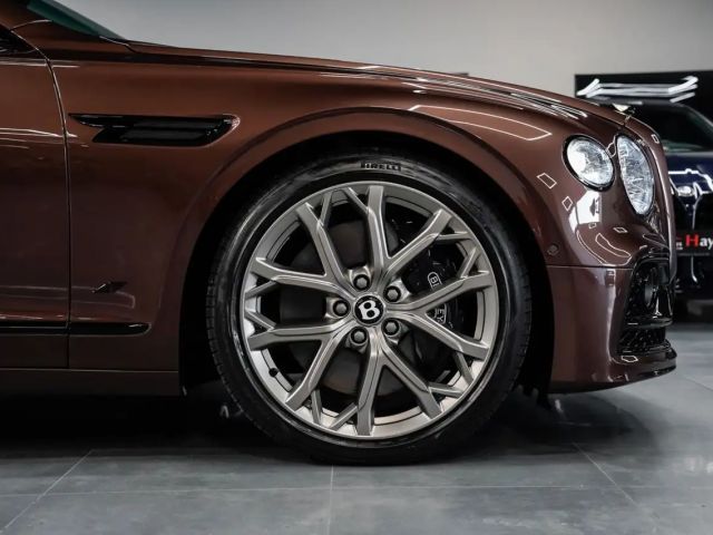 Bentley Flying Spur V8