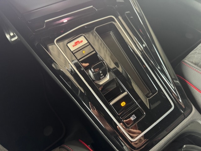 Volkswagen Golf 2.0 TSI DSG Golf VIII