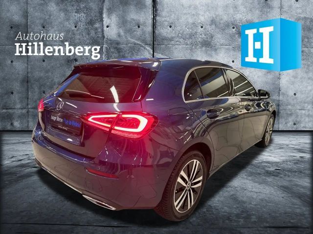 Mercedes-Benz A 250 A 250 e