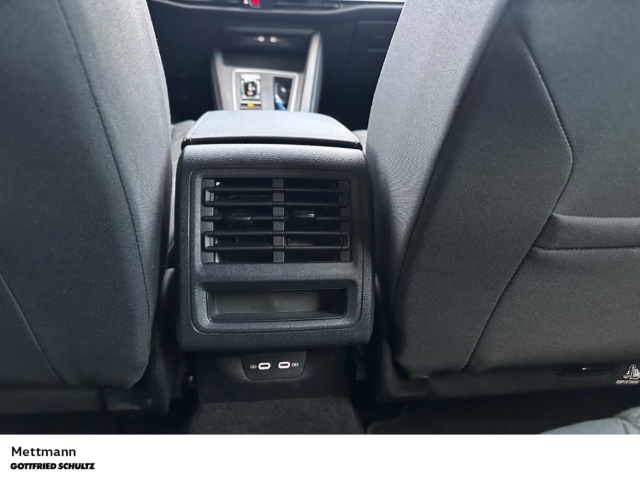 Volkswagen Golf 2.0 TDI DSG Life e-Golf