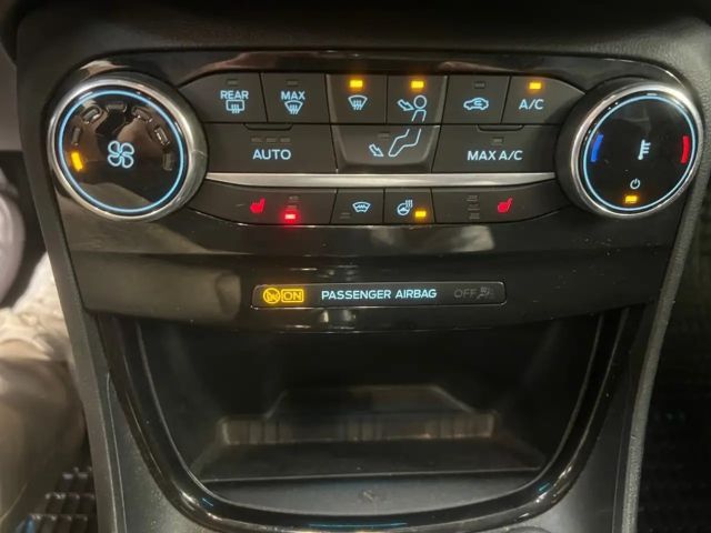 Ford Puma EcoBoost Limited Titanium