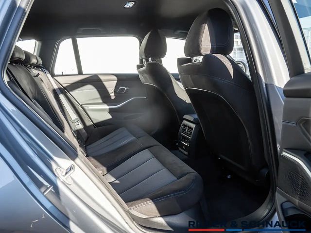 BMW 330 330i M-Sport Touring xDrive