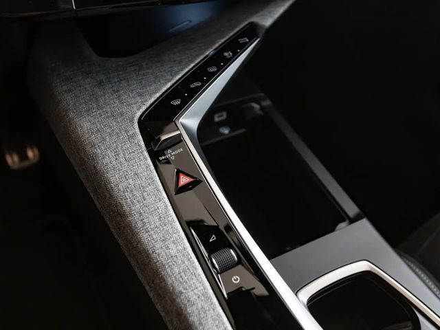 Peugeot E-5008 Elektro 210 73kWh