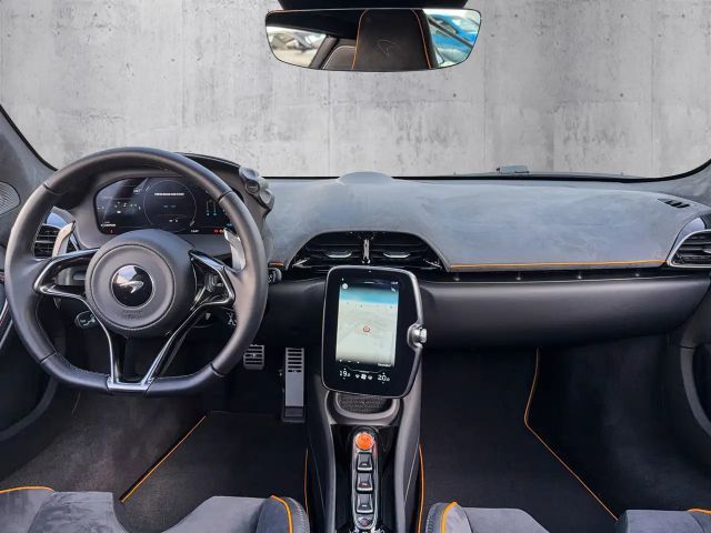 McLaren Artura Spider