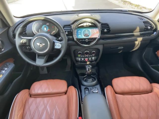MINI Cooper Clubman Pano Leder Navi LED Komfort PDC v+h