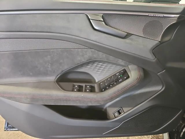 Audi A6 e-tron Quattro