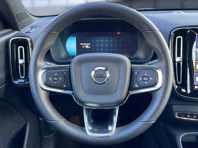 Volvo XC40 XC40 Navi LED Klima Standhzg Einparkhilfe el. Fenster