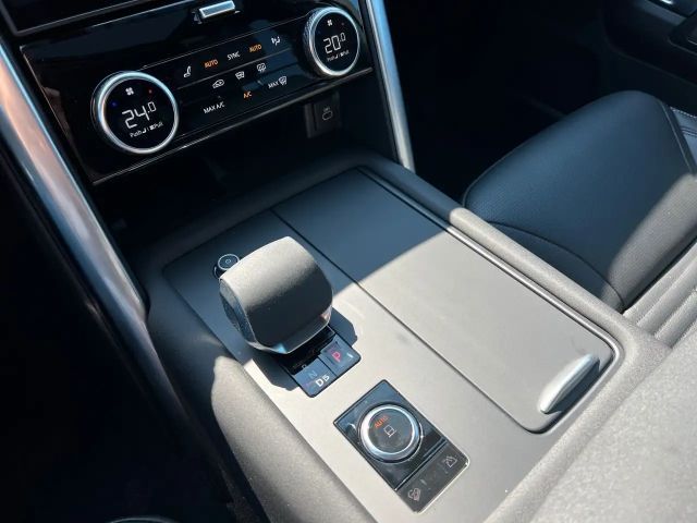 Land Rover Discovery AWD Dynamic SE