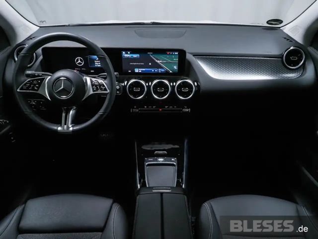 Mercedes-Benz GLA 180 GLA 180 d Progressive