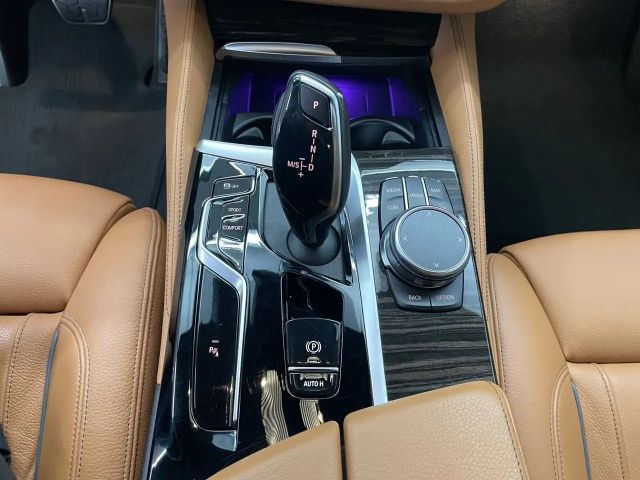 BMW 530 530d M-Sport Touring xDrive