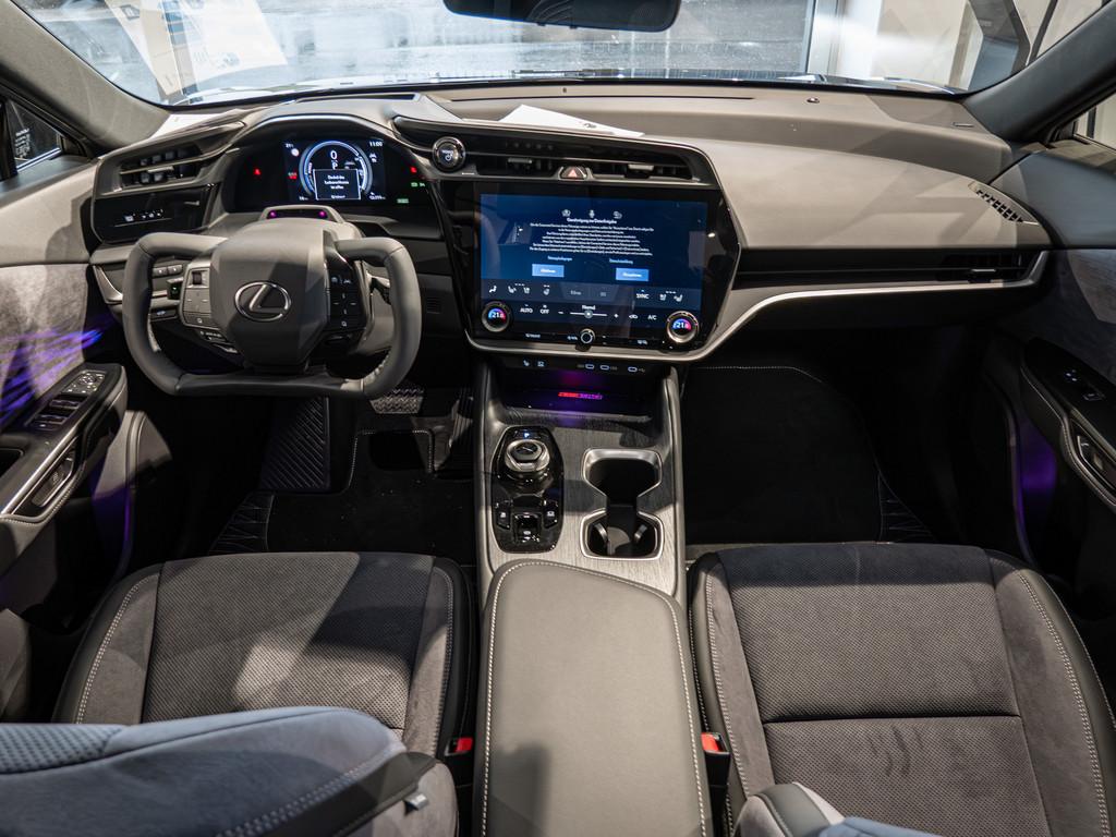 Lexus RZ Luxury Line